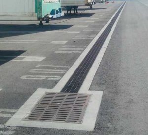 commercial-trench-drain-catch-basin