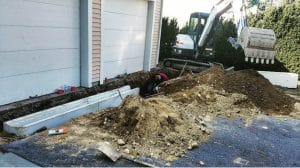 Precast concrete trenchdrain system for garage
