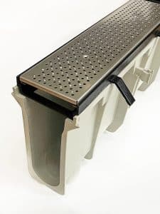 Swiftdrain-600-stainless-steel-heel-proof-trench-drain-grate